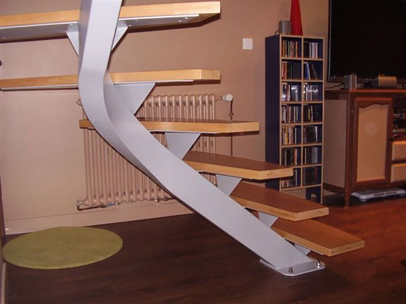 Escalier sur mesure à limon central
